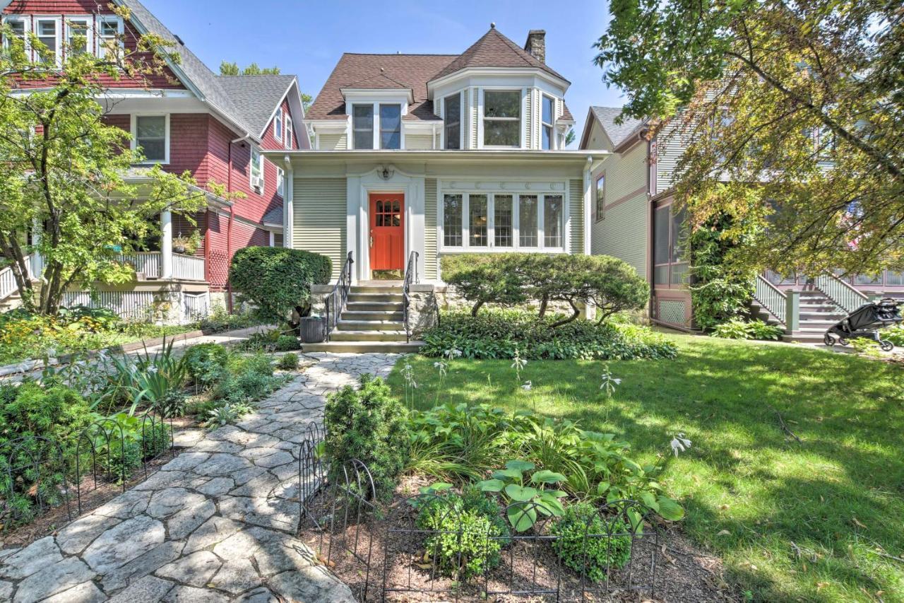 Classic Oak Park Home, 11 Mi To Downtown Chicago! エクステリア 写真